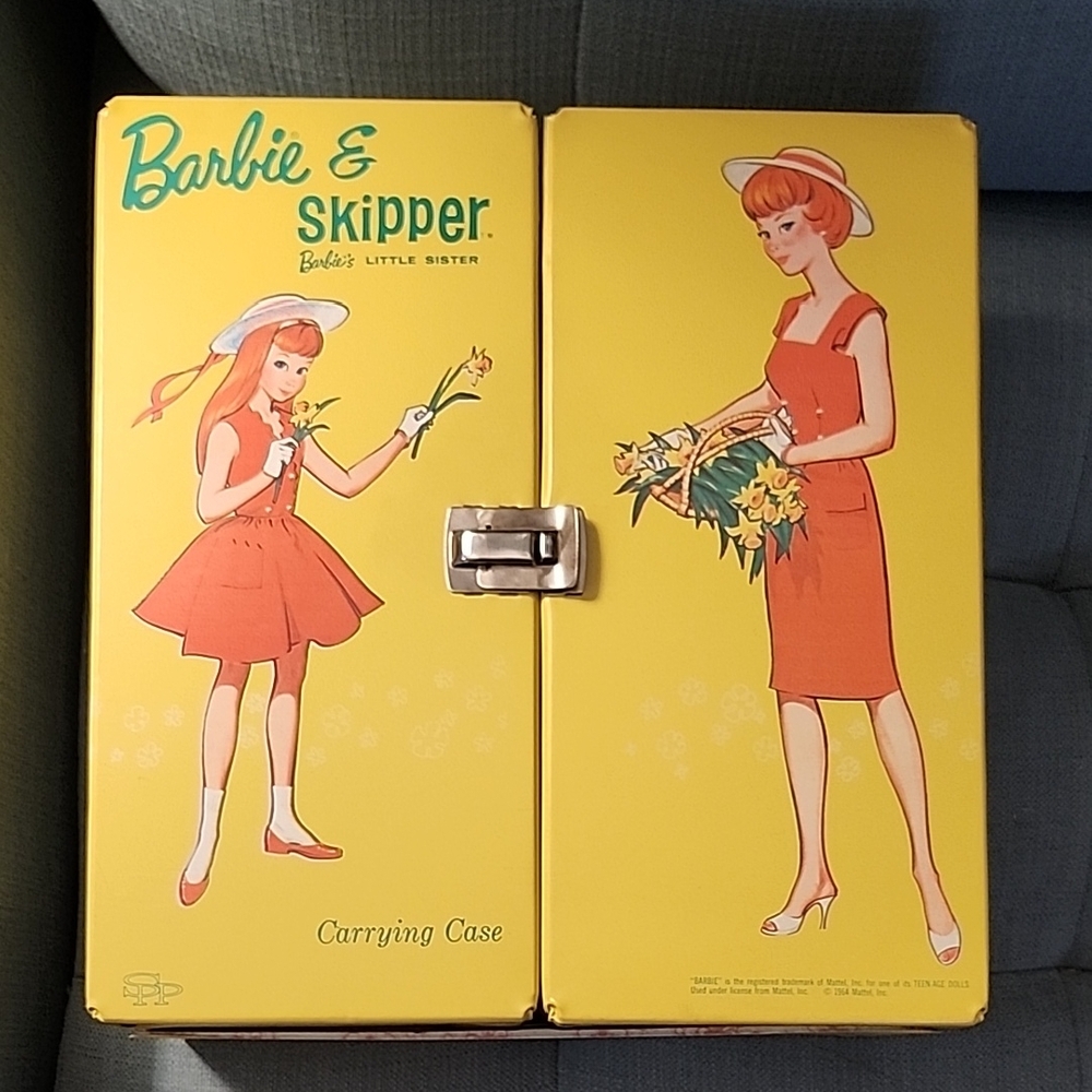 1964 Barbie And Skipper Case With Rare Insert